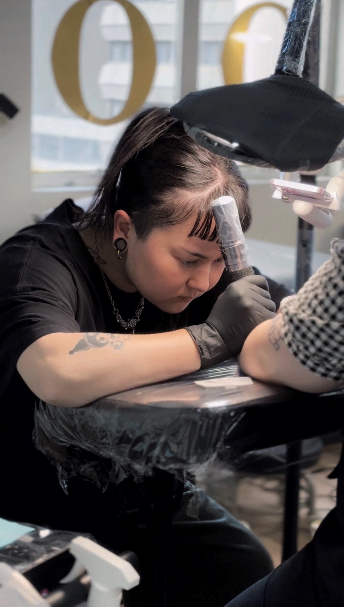 Bobzii, Lucky Cat tattoo artist