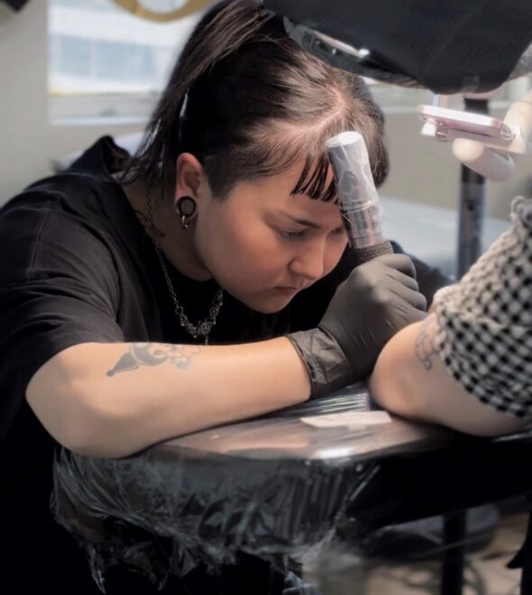 Bobzii, Lucky Cat tattoo artist